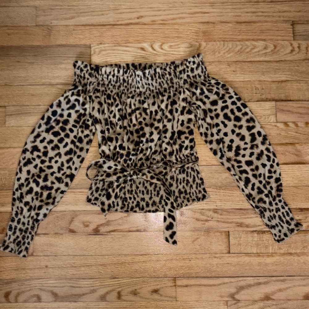 Express women’s leopard Off the Shoulder blouse